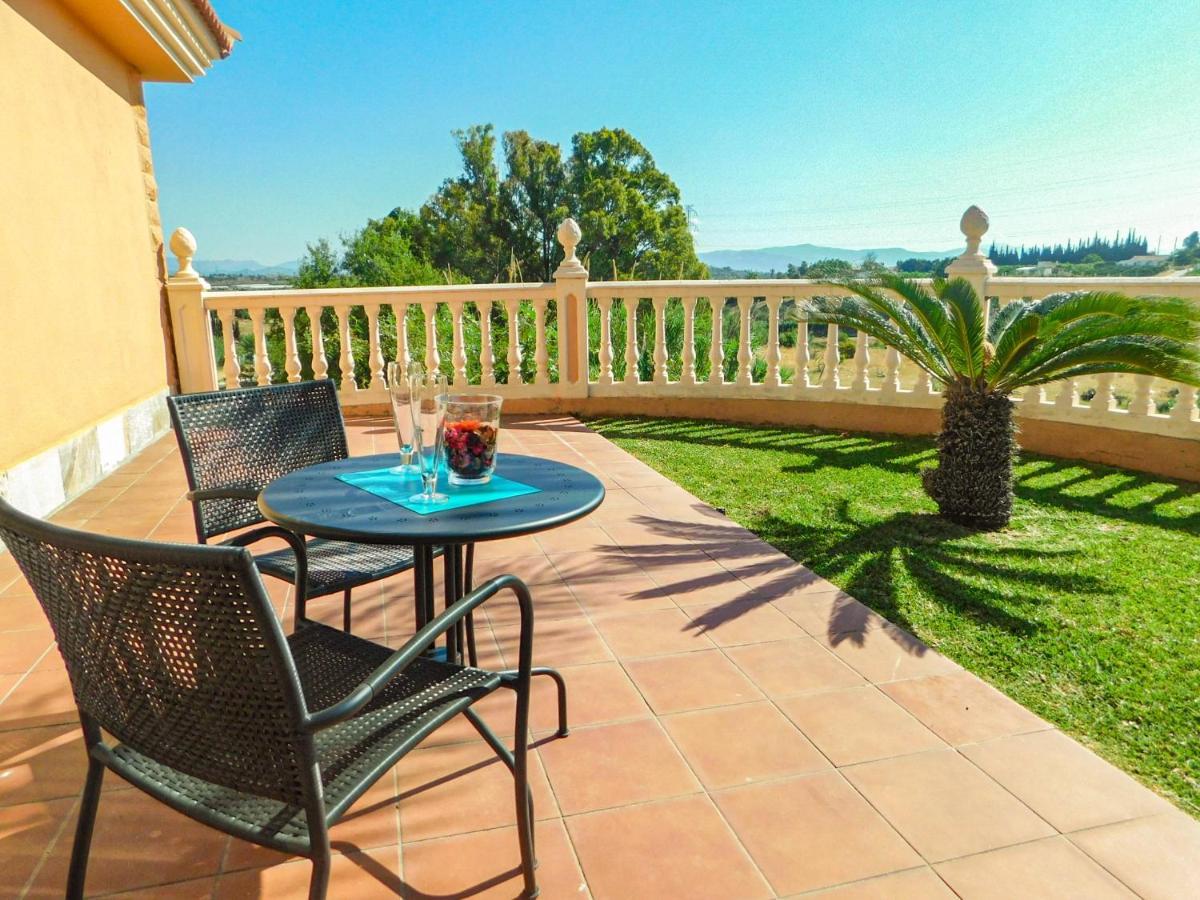 Tess Rancho Las Palmeras Алаурін-де-ла-Торре Екстер'єр фото